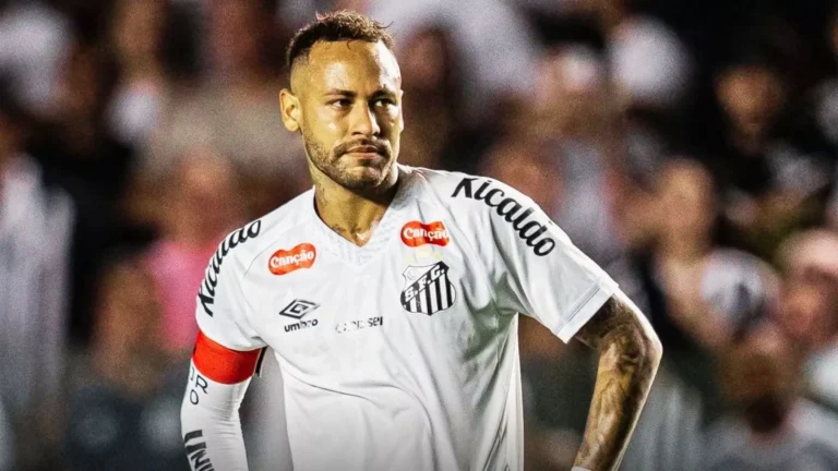 Neymar Contraria Médicos e Treina com Joelho Lesionado: Craque Pode Jogar Contra Sport na Sexta Neymar Contraria Médicos e Treina com Joelho Lesionado Craque Pode Jogar Contra Sport na Sexta